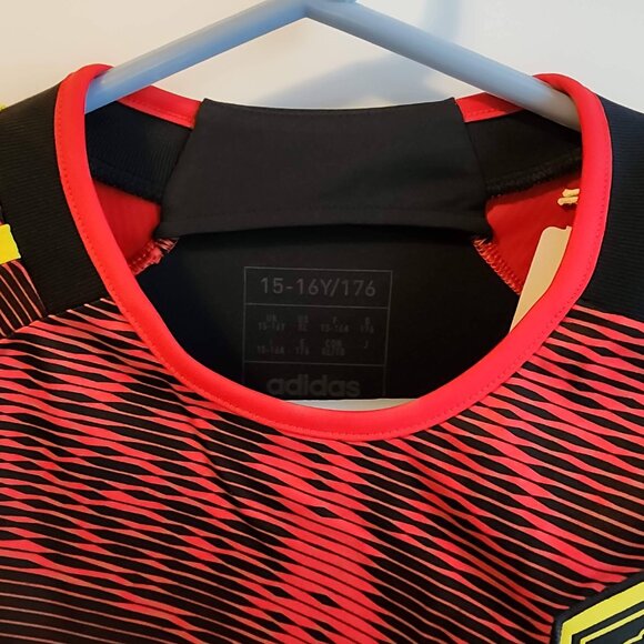 Seattle Sounders 23/24 Bruce Lee Edition Away Kit YOUTH Size L 13-14Y NWT - Picture 5 of 6